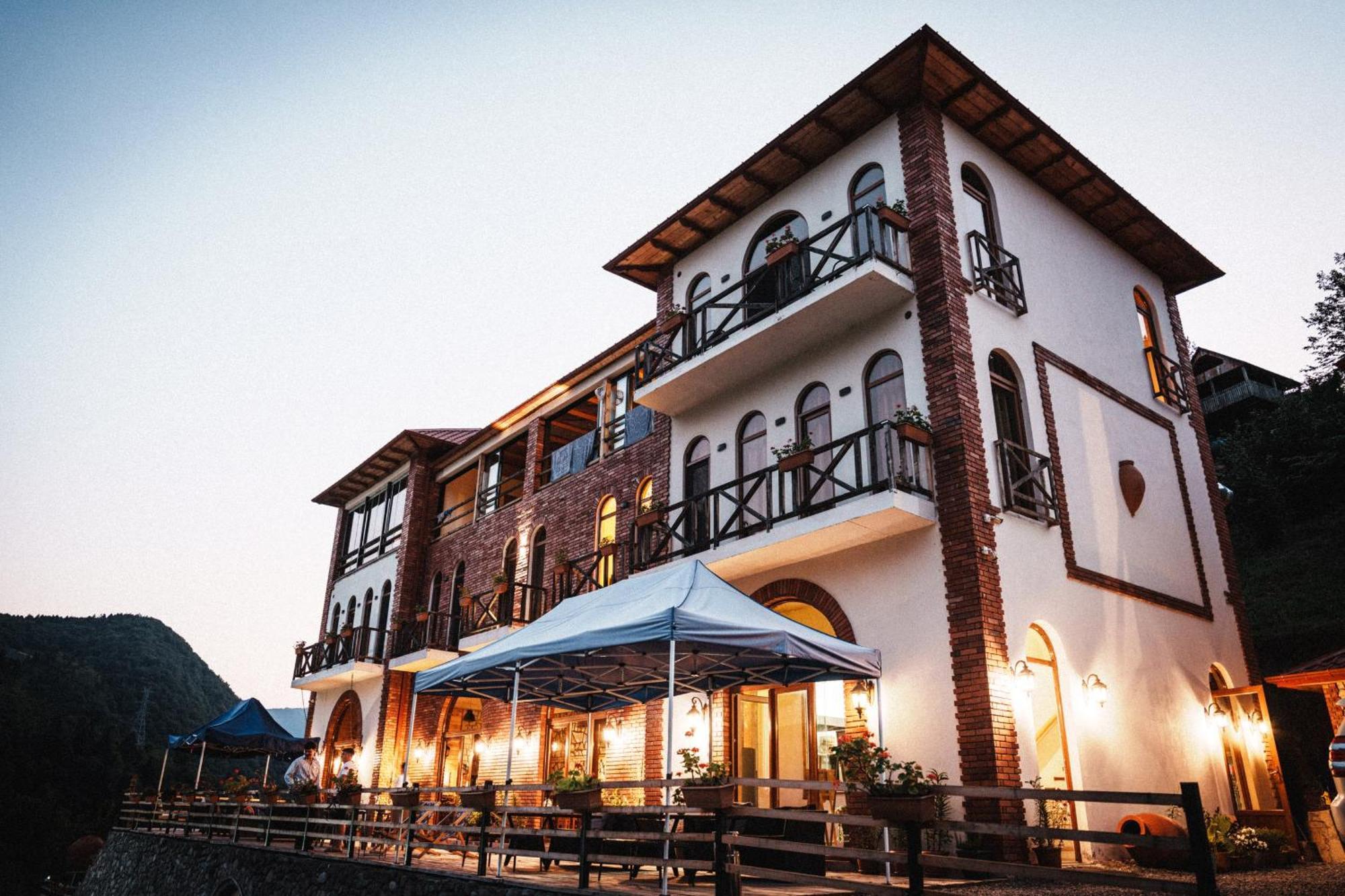 Hotel Chateau Iveri Varjanisi Dış mekan fotoğraf